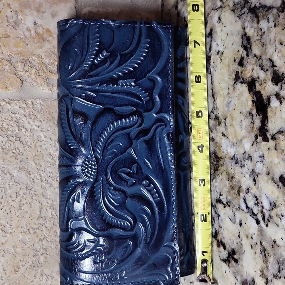Patricia Nash Blue Terresa Wallet - Picture 2 of 13